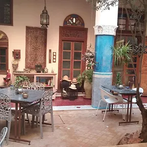 Les Bains De Tara Couette-café